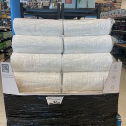 Foam Plates (125 Count) 