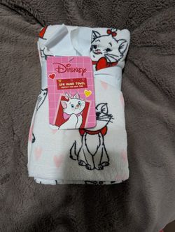NEW ARISTOCATS MARIE HAND TOWELS
