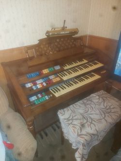 Free/Best Offer Wurlitzer Total Tone Custom Organ Piano, with Orbit synthesizer
