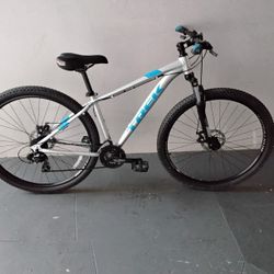 BICYCLE TREK 21 SPEED SIZE 29 BRAND NEW 