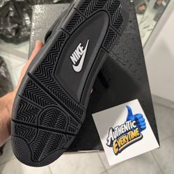 Jordan 4 Black Cat Retro New 