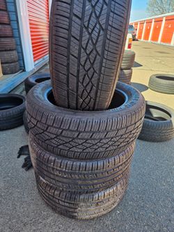 For sale set of 4 tires 225 50 r17