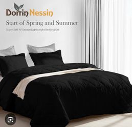 Dorrin Nessin black light weight comforter