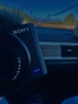 sony zv-1 camera + camera case + creator accessory kit