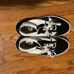 Vans Old Skool Shoes Size 9