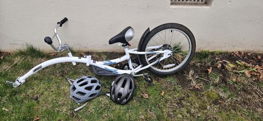 Free Tow Along Bike And Kids Helmet Free
