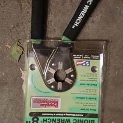 Bionic Wrench 