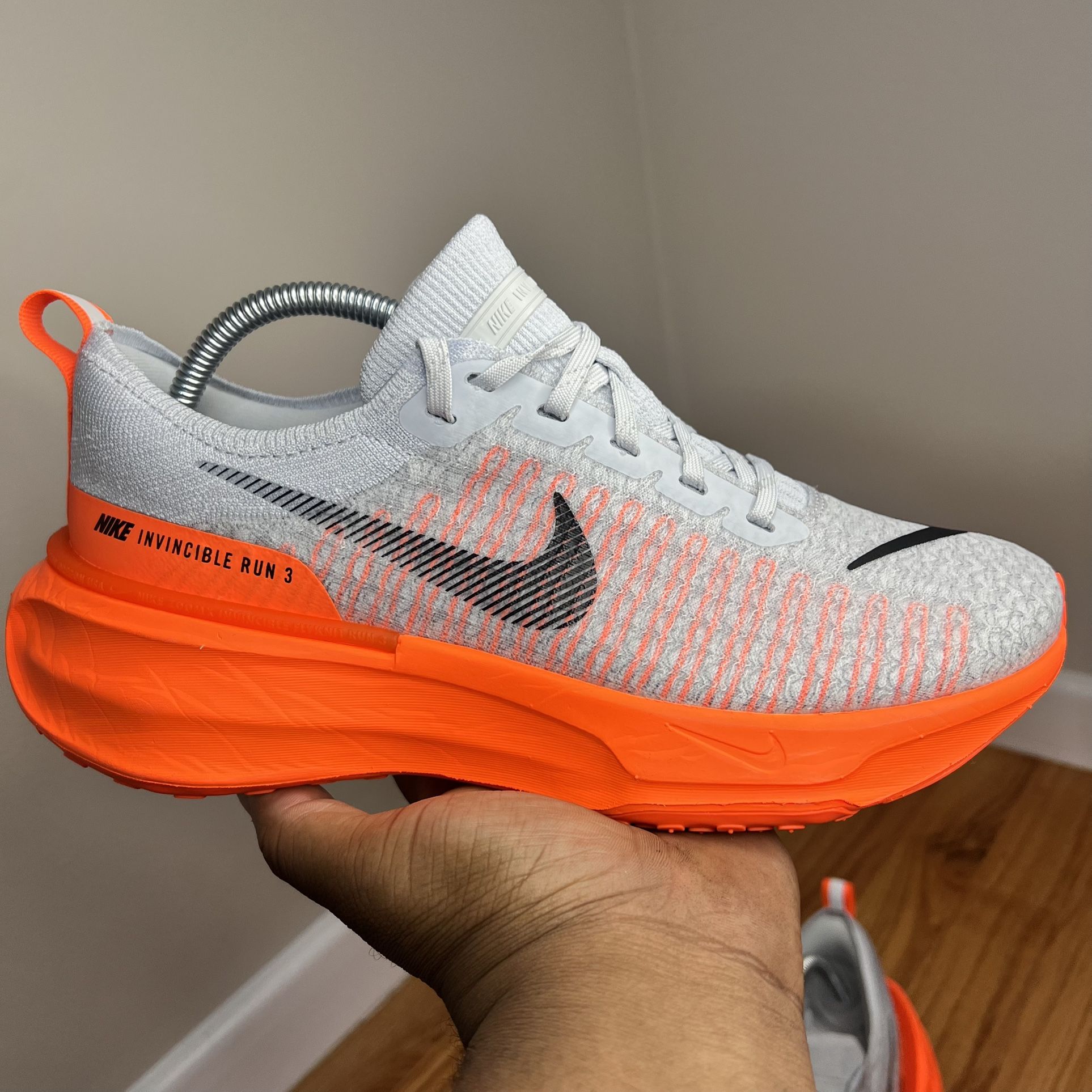 Nike ZoomX Invisible Run FK 3 “Pure Platinum Hyper Crimson” DR2615-008 Size 8.5M/10W