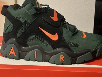 NIKE AIR BARRAGE MID SIZE 10.5