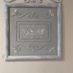 Wall Decor $10