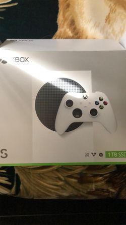Xbox series s in box new