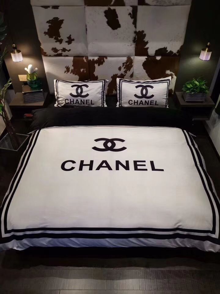 6 Piece Chanel Bedding!! Double R350.00 - KAL Online Store
