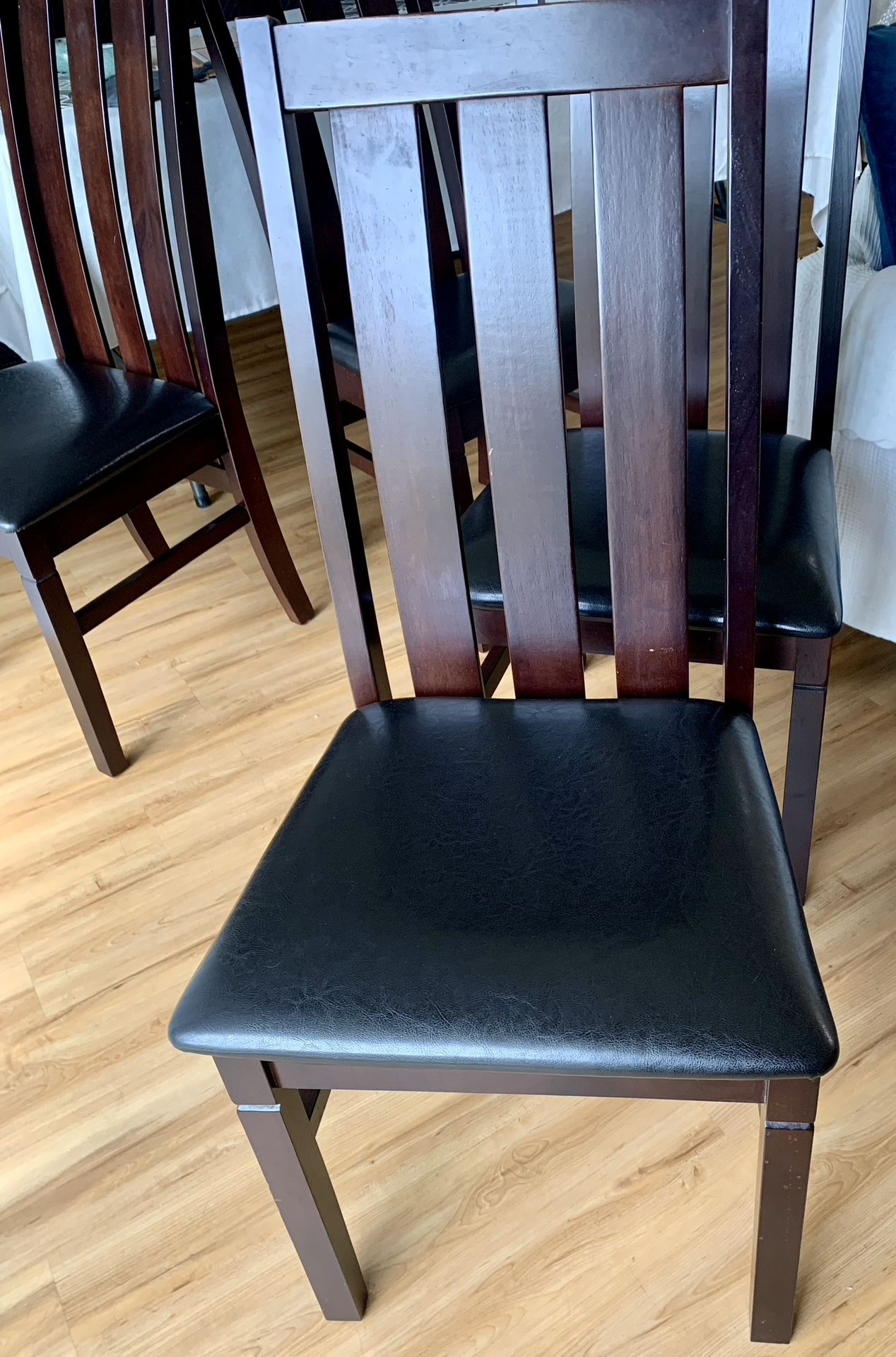 Dining chairs with leather-look seats