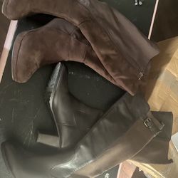 Size 8W woman’s brown Bass boots