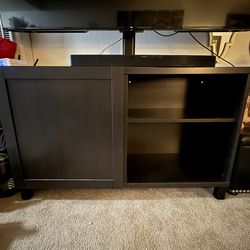 Cabinet with door and shelving