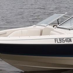 1995 Bayliner 1750 Inboard and outboards