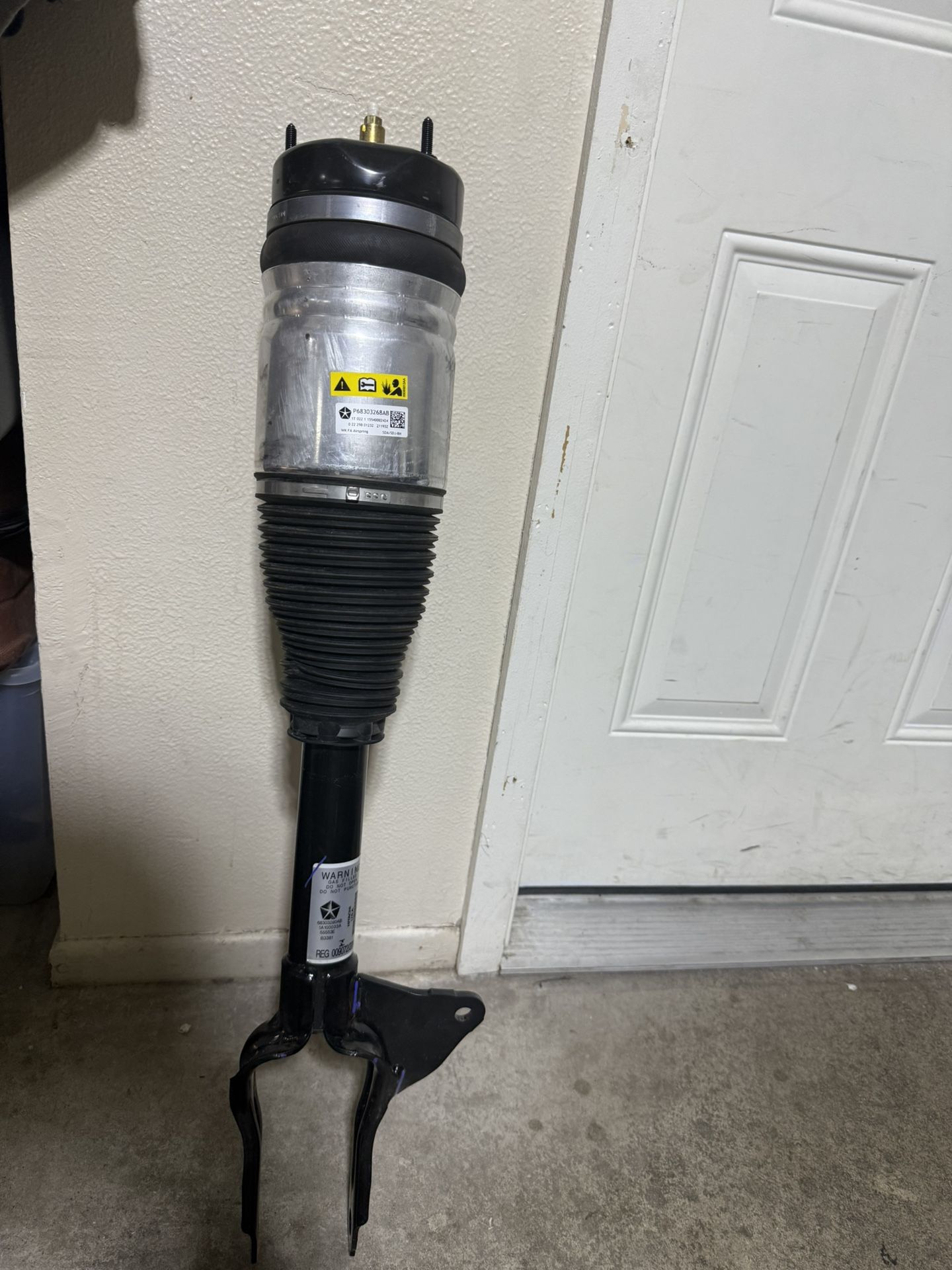 Amortiguador Para Jeep Gran Cherokee Overland