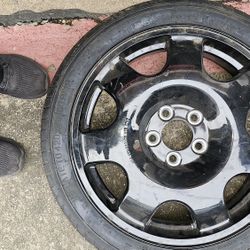 Ford MUSTANG SPARE TIRE