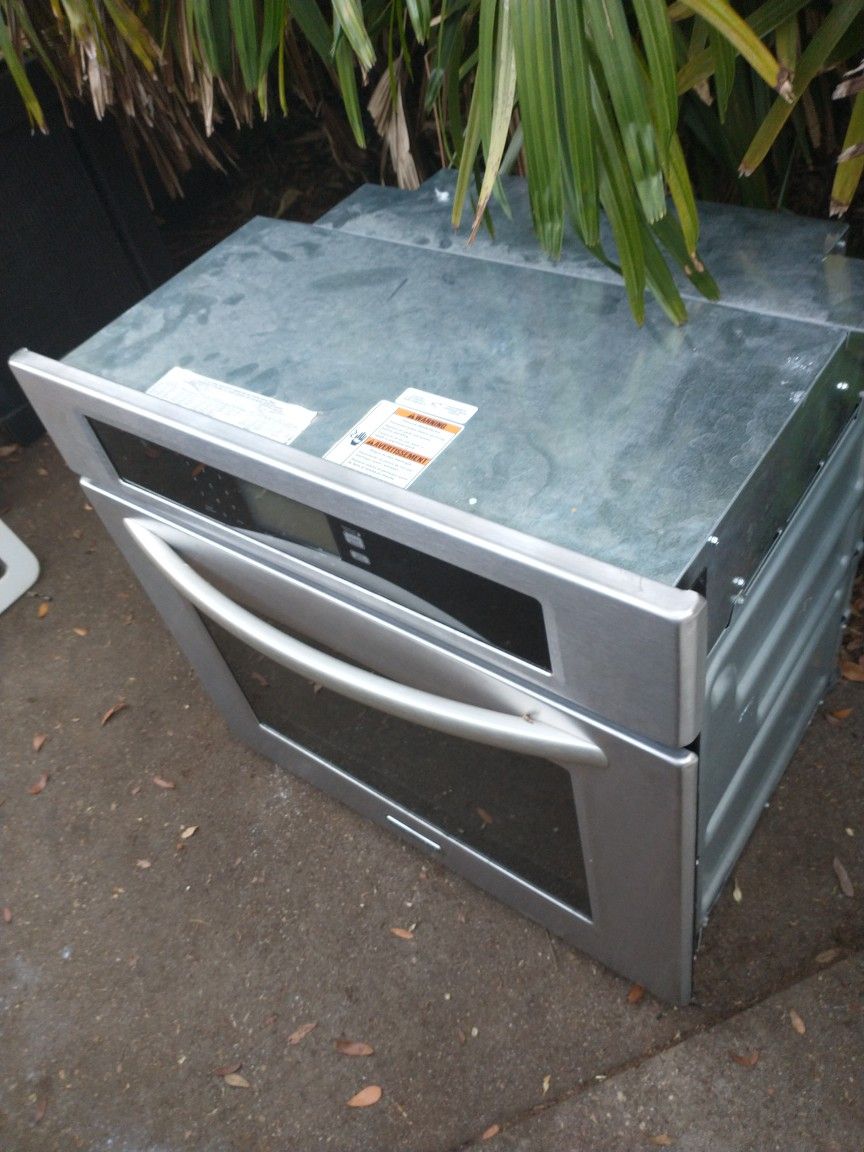 KitchenAid Build In Range Oven With Unknown Condition