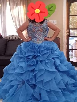15ñera Dresses