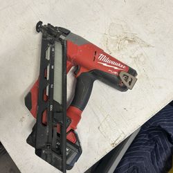 Nail gun with 2 Batteries 