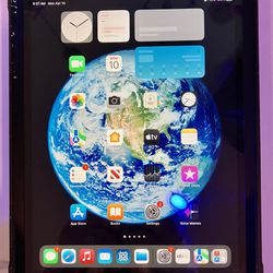 Like New Apple iPad 6th Generation 9.7”