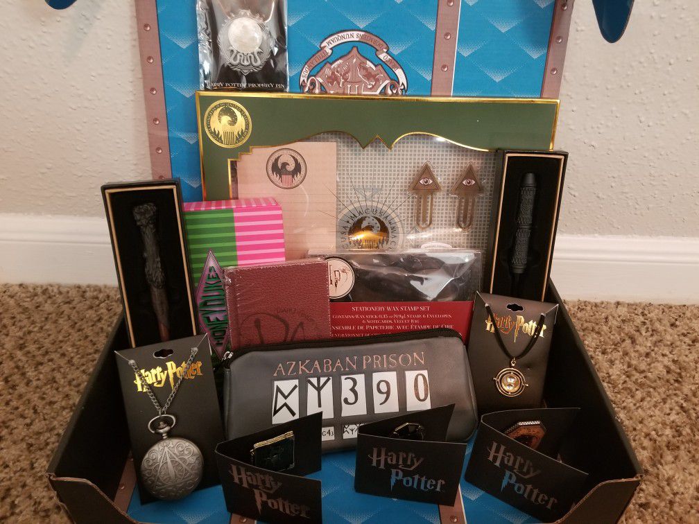 Box of fun Harry Potter collectibles