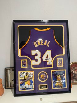 Shaquille O'Neal Signed Lakers Jersey Framed Display