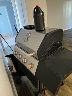 Gas grill