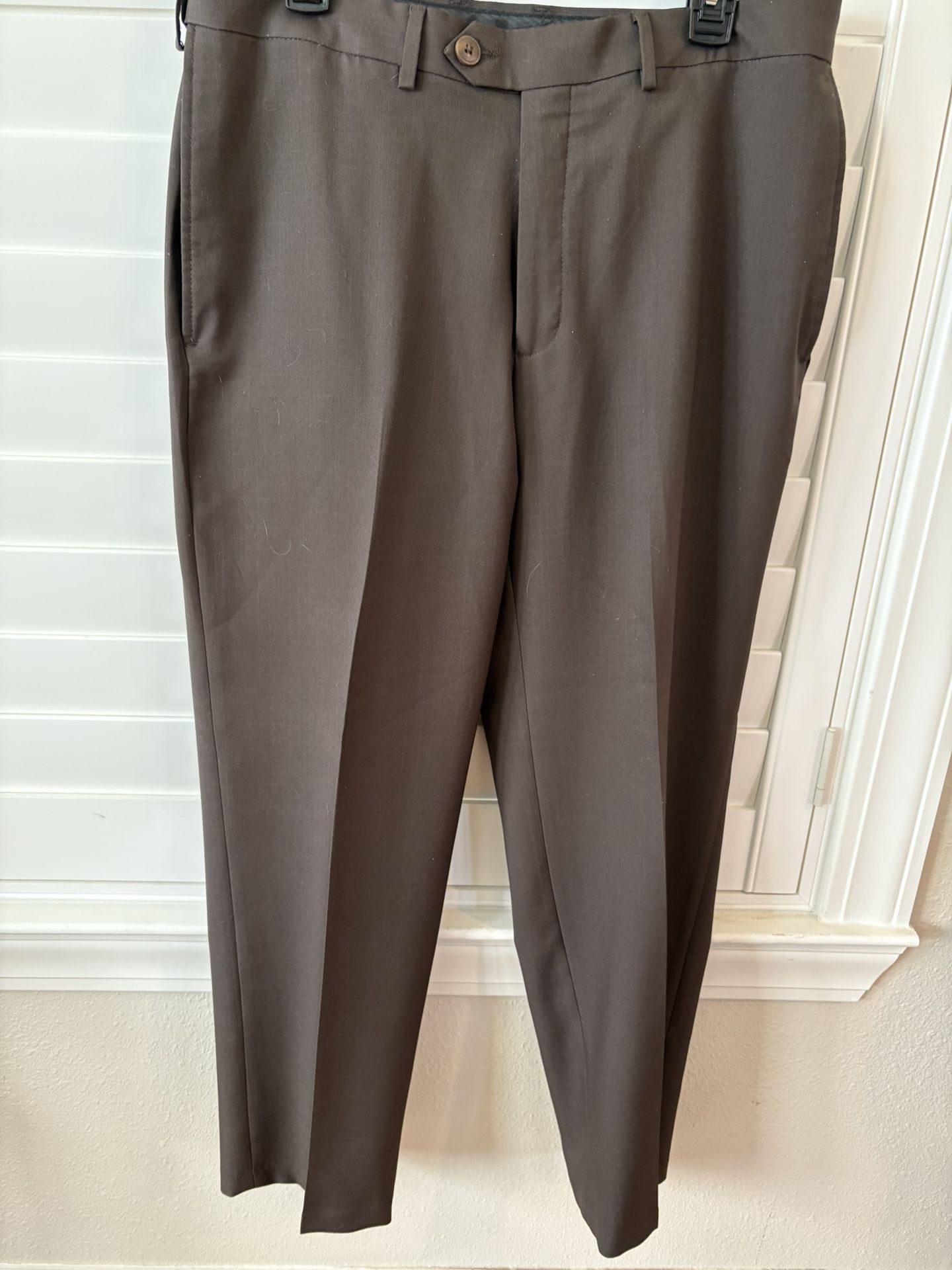 HAGAR Men's Brown Dress Pants 34x30. Like New