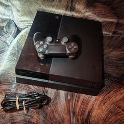 Sony PS4 500Gb W Remote "In Good Working Condition "