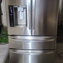 Refrigerator 