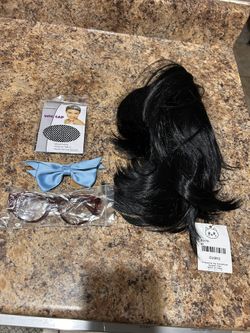 Brand new Flip Out Wig Black 50s and 60s Women Short Bob