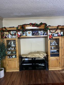 Oak wood entertainment center