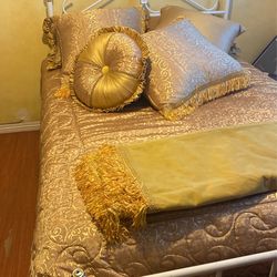 Custom Made Bedspread and pillows
