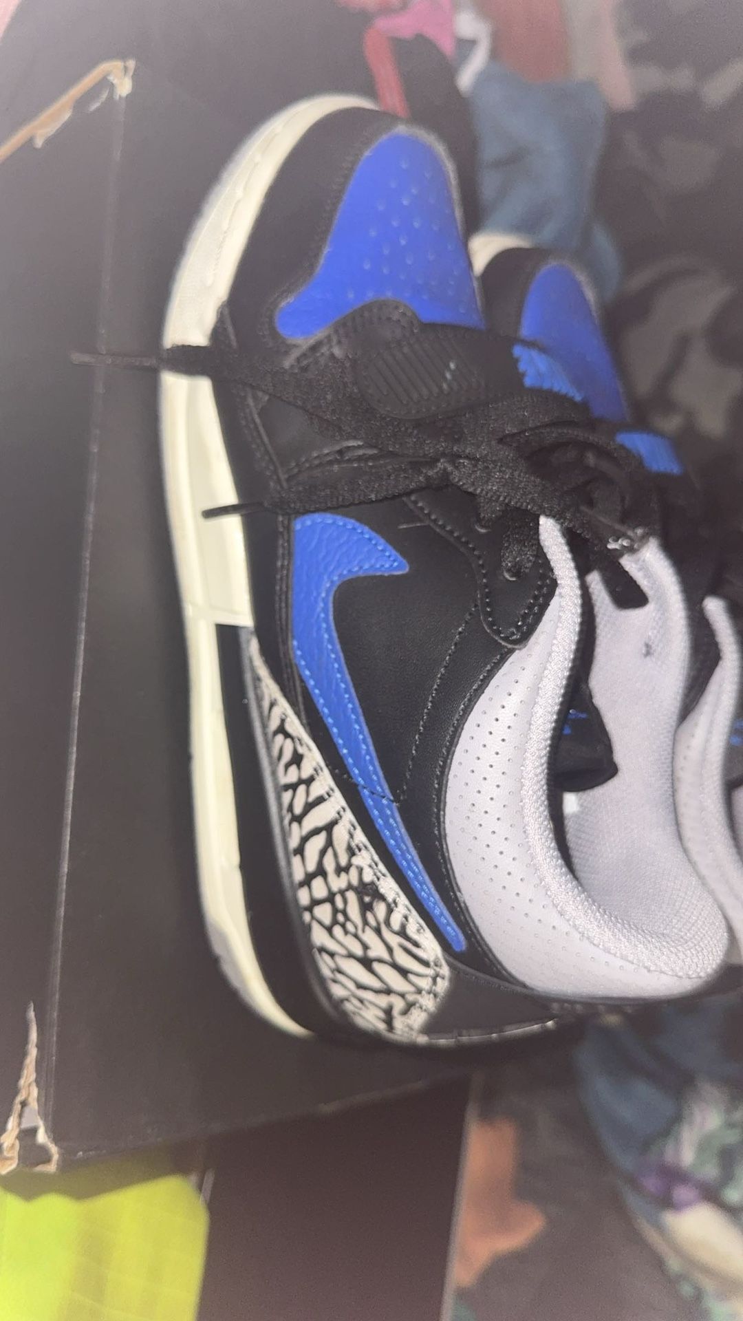 Air Jordan Legacy Size 5.5 Y