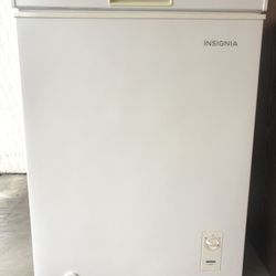 Insignia freezer in very good condition $135 Or Best Offer