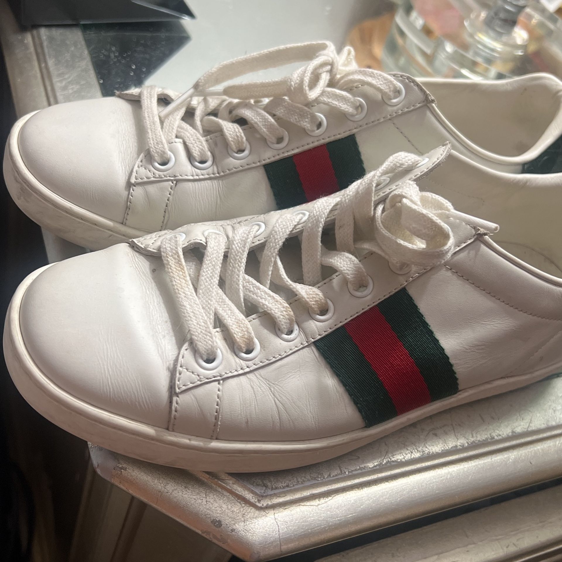 Gucci Shoes WOMEN