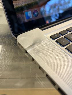 MacBook pro mid 2010 15.4-inch i7 @ 2.6 GHz  8GB RAM  500GB HD macOS High Sierra  No trades. No deliveries Our operation days: Monday to Friday from 1