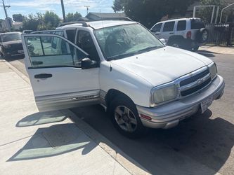 2002 Chevrolet Tracker