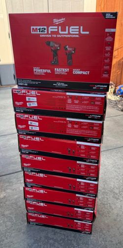 Impact Fuel & Hammer drill Fuel 2 Batteries 4.0 & 2.0 Charger & Bag Milwaukee M12 Fuel