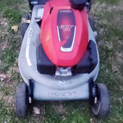 Honda Self Propelled Lawn Mower/Cortadora Honda De Transmission 