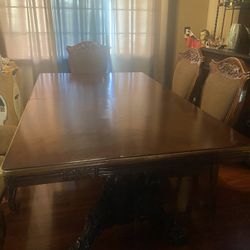 Dinning Table