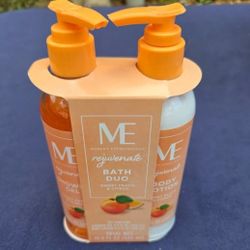 Peach Scented Hand Soap, Lotion, AND Bath Bombs - NWT