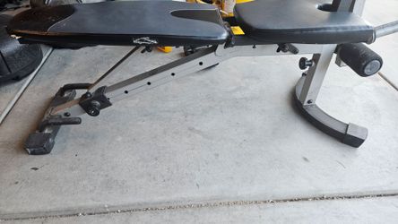NAUTILUS WORKOUT BENCH
