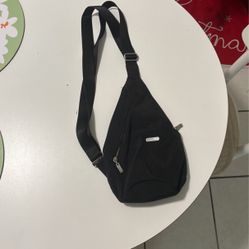 Baggallini Black Convertible Crossbody Backpack Sling