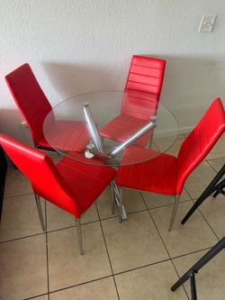 Juego de mesa rojo