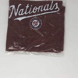 Women’s Large Washington Nationals Baseball Tee