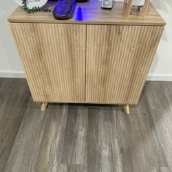 Modern Accent Buffet Cabinet 