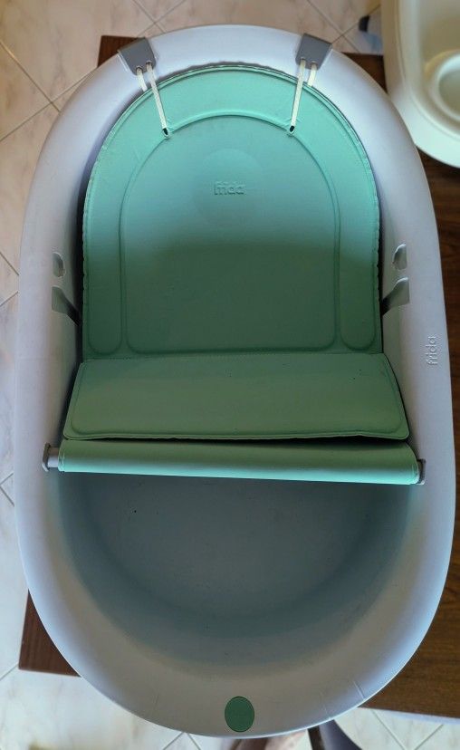 Frida Baby Infant Bathtub